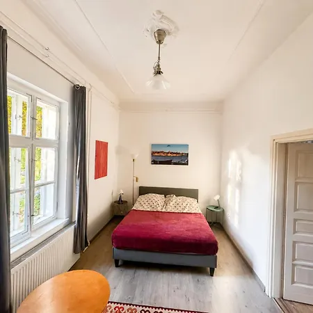 Apartament Dinnyes Kuria